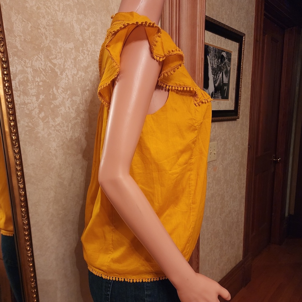 NWOT J.Crew Mustard Crochet Embroidered Top XS - Picture 7 of 12